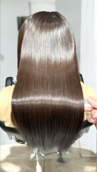 ロング KenIchi施術者 1%未満ドライカットのヘアスタイル