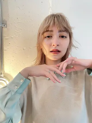 ミディアム 🌼U24 ヘアデザインラボのヘアスタイル