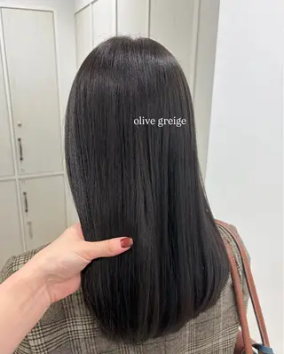 セミロング 🎀オリーブカラー/ ゆら🩶のヘアスタイル