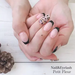 ネイル Petit Fleur所属・青柳 亜梨奈のマツエク・マツパデザイン