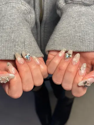 ネイル schon（スチョン）所属・Schon🫧 yuna🫧のネイルデザイン