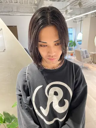 ミディアム Miyamoto Yasuchikaのヘアスタイル