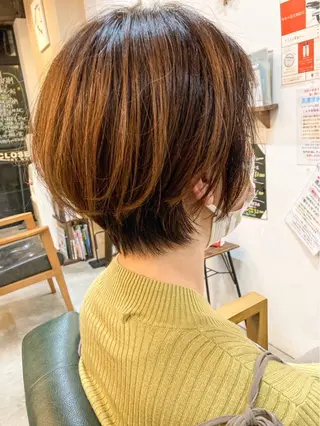 ショート カラー 長瀬遥姫❁⃘笹塚 インナーカラーのヘアスタイル