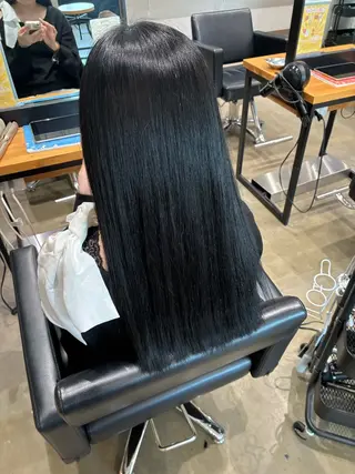 ロング 中谷 美月のヘアスタイル