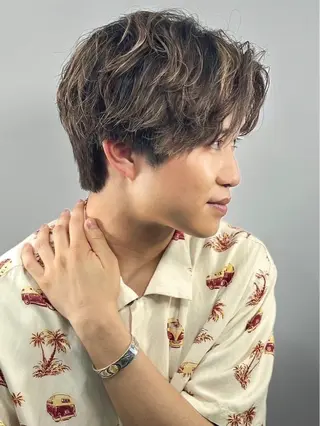 ミディアム ヘアアレンジ メンズ プレミアムバーバー新宿店所属・⚡️メンズ特化⚡️ 倉林 隼大のヘアスタイル