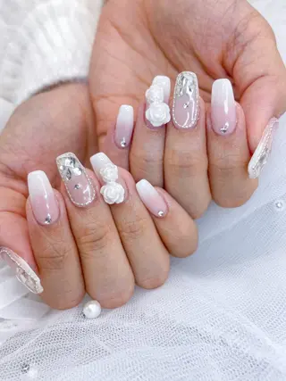 ネイル 五十嵐 美智のネイルデザイン