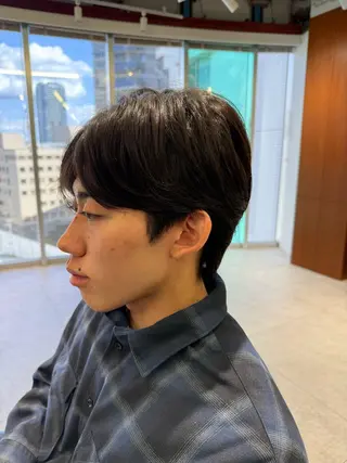 メンズ FILMS Chiba所属・Hiroki/韓国 センターパートのヘアスタイル