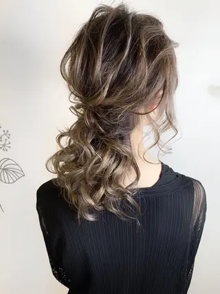 セミロング 可児 令路のヘアスタイル