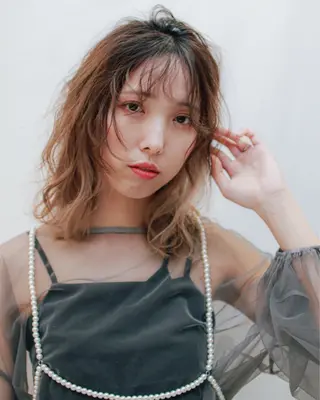 セミロング 山下恋佳/矢場町/ ブリーチ/ショートのヘアスタイル