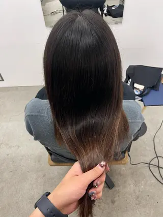 セミロング イージーパーマ募集 平口はのんのヘアスタイル