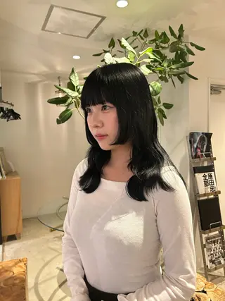 セミロング EIGHT mana 海外グレージュ🥥のヘアスタイル