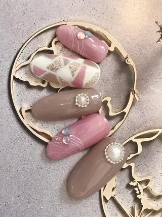 ネイル ネイル ティアラのネイルデザイン