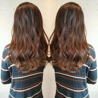 ロング あらき ちさとのヘアスタイル