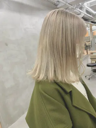 ミディアム カラー ブームボックス所属・🐝ハイトーンカラー hachi🐝のヘアスタイル