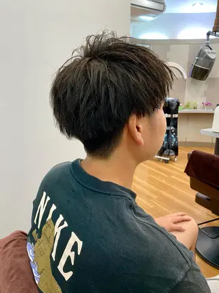 メンズ 大阪梅田 目片 素楽のヘアスタイル