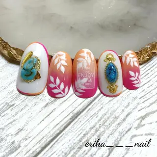 ネイル 稲垣 江梨花のネイルデザイン