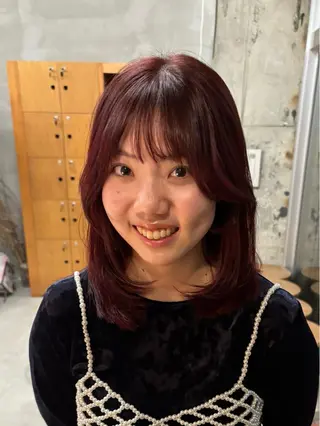 ミディアム カラー wewe: momoeのヘアスタイル