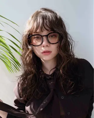 ミディアム カラー レイヤー/ブリーチ ♥️【木坂 桃歌】のヘアスタイル