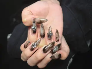 ネイル J&C Nail Salon吉祥寺所属・YU KIのネイルデザイン