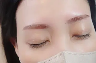 アイブロウ NAZ eyelash&eyebrow by medical salon所属・NAZ 表参道 Tomokoのマツエク・マツパデザイン