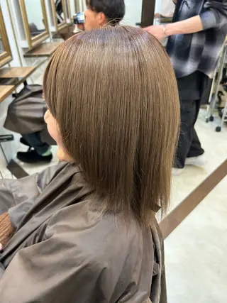 カラー 善財 康葵のヘアスタイル