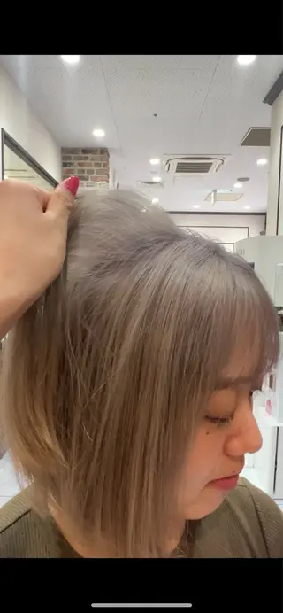 カラー あんどう ゆうかのヘアスタイル