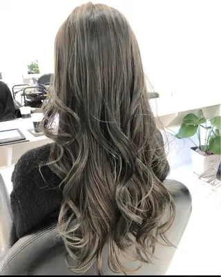 ロング Ready所属・UEKAJI Noriのヘアスタイル
