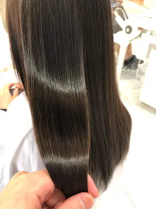 セミロング La fith hair rond 立川店所属・kyosuke 透明感カラーのヘアスタイル