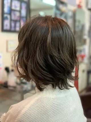 ミディアム Rootes   Hair  Stage所属・春日部　間庭 寛貴のヘアスタイル