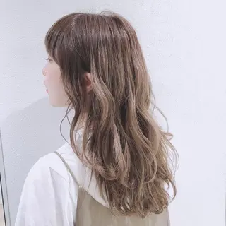 セミロング カラー 西山梨々【12/1〜 産休を頂きます🎀】のヘアスタイル