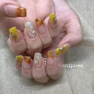 ネイル charme所属・. SHIORIのネイルデザイン