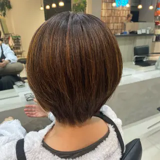 ショート ボブ／ブリーチカラー ／ゆづき🌟のヘアスタイル