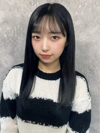 ロング カラー ヘアアレンジ 寒色アイドルカラー JUNOチナツのヘアスタイル