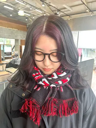 セミロング カラー 光透け髪🫧 moekaのヘアスタイル