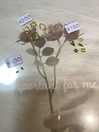 ネイル Ⓜ︎ SALONのネイルデザイン
