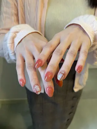 ネイル +vico 堀江店所属・中西 春那のネイルデザイン