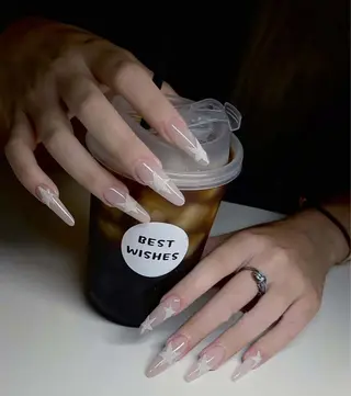 ネイル 相沢 さやかのネイルデザイン