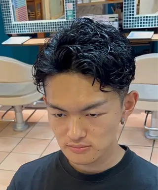 ショート パーマ メンズ 朝5分でキマる 村上陸のヘアスタイル