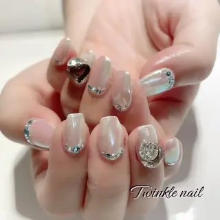 ネイル 中井 綾香の眉毛・アイブロウイメージ