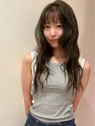 ロング nishi yuki 透明感カラー🌿のヘアスタイル