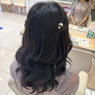 セミロング ヘアアレンジ 宮永 璃沙のヘアスタイル