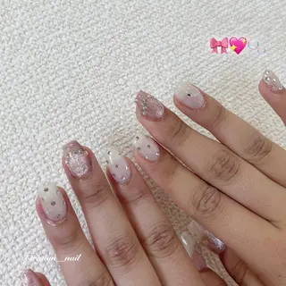 ネイル 𝓇𝒶𝓃𝒶𝓃 𝓃𝒶𝒾𝓁のネイルデザイン