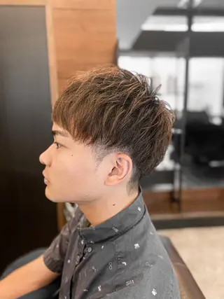 ミディアム カラー メンズ IRIE HAIR DESIGN所属・IRIE⚡️メンズ/ パーマ⚡️北川聖也のヘアスタイル