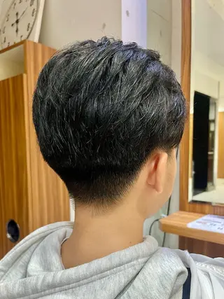 ショート メンズ パーマ特化美容師 🔥Yoshiyaのヘアスタイル