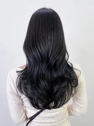 カラー セミロング ITby ALBUM 北千住店のヘアスタイル