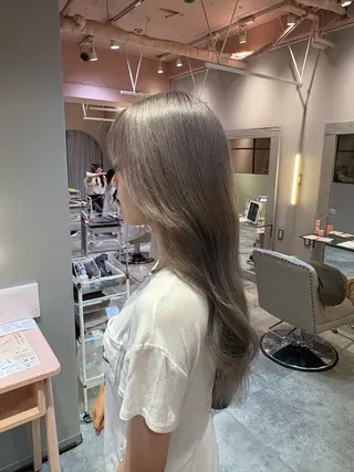 ロング 🩰柔らかハイトーン 🩰Yuuha‎🤍のヘアスタイル