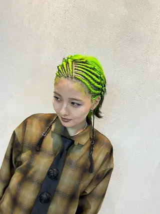 ショート ヘアアレンジ HARURU🪮✨ ブレイズ海外ヘアのヘアスタイル