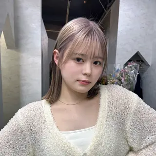 ミディアム Lay/カラーリスト Myuukaのヘアスタイル