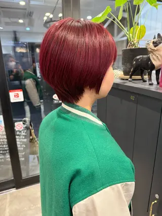 ショート カラー 細沼 葵のヘアスタイル