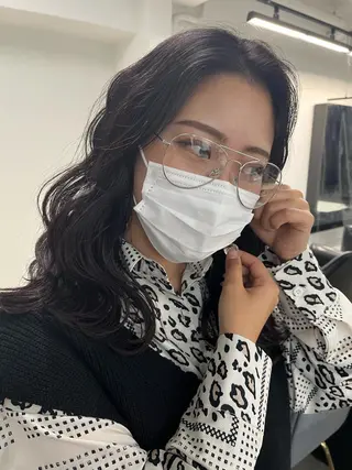 ミディアム カラー ヘアアレンジ モリシゲ ヒカリ🦕🐬のヘアスタイル